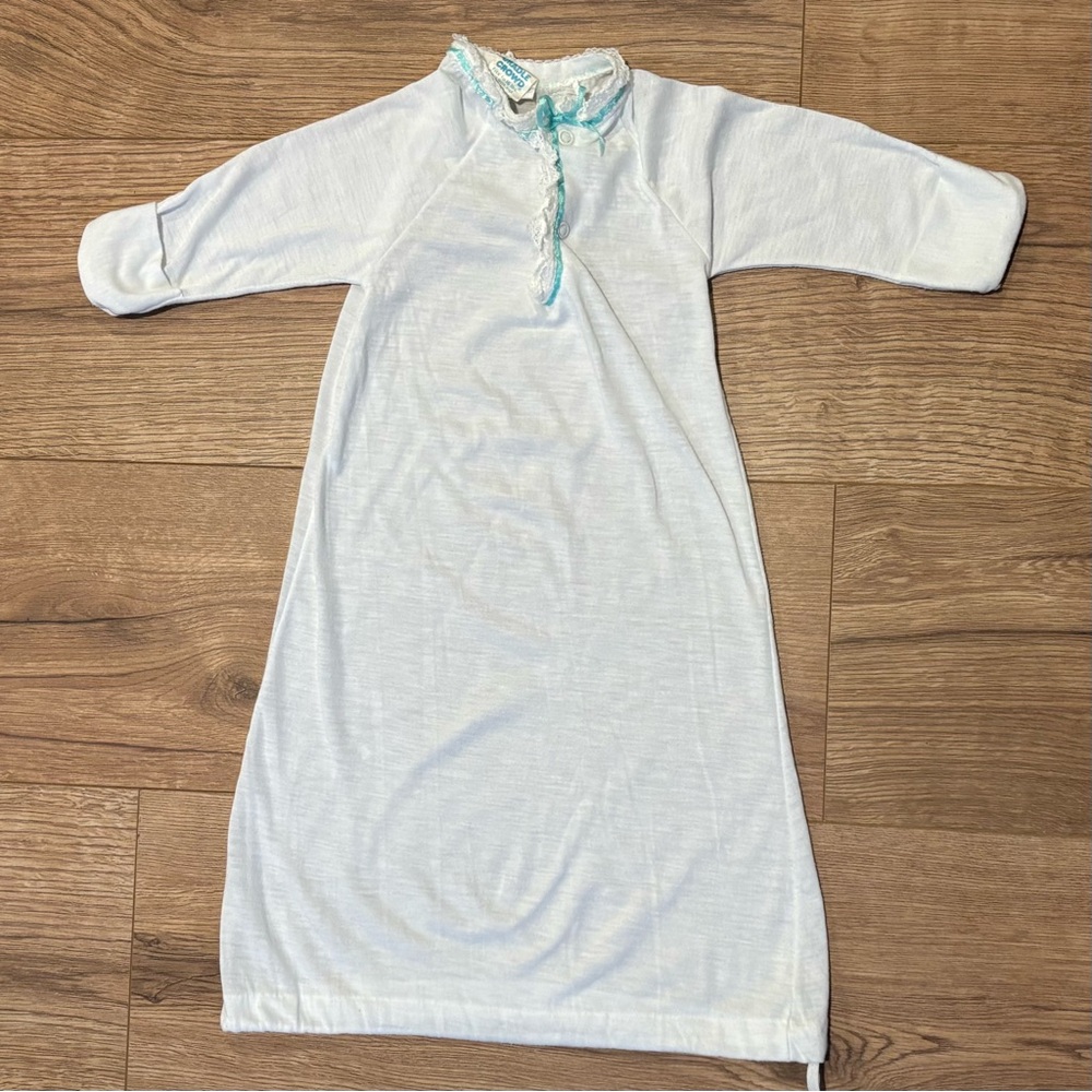Vintage Cradle Crowd Layette White Long Sleeve Newborn Baby Gown Aqua Lace Trim